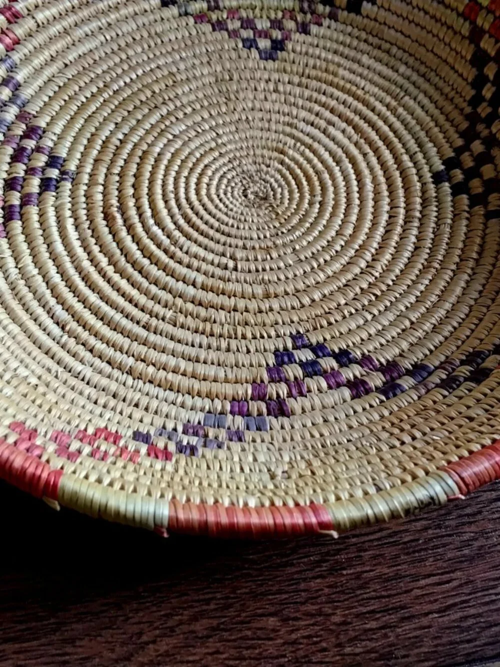 Native American Hand Woven Seagrass Basket Tray. 9